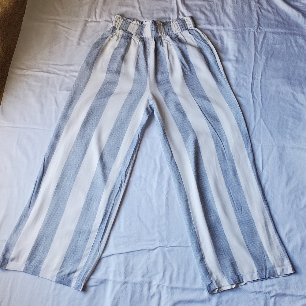 Lulu's striped wide leg pants